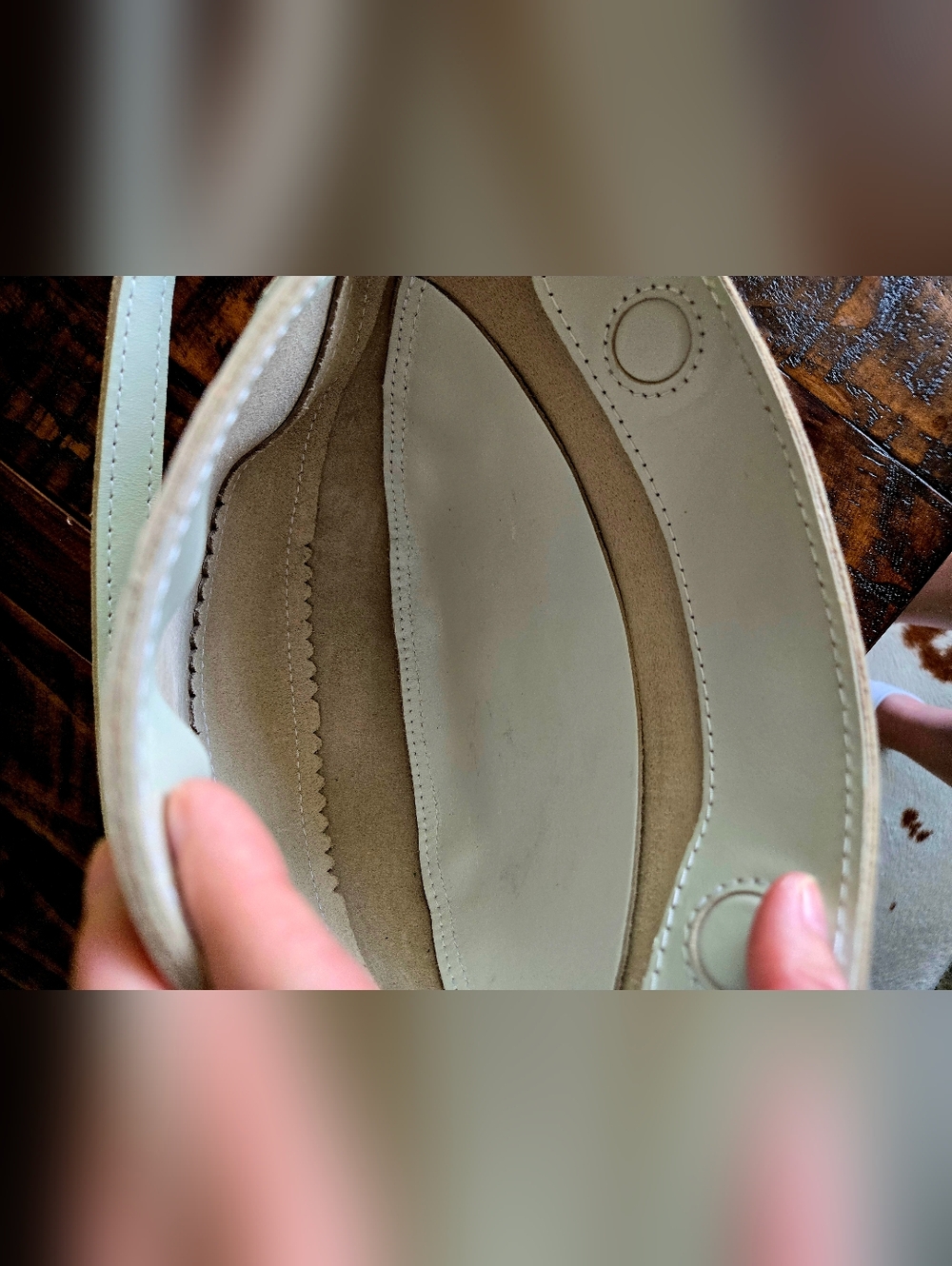 Portland Leather Pearl Med Koala - Picture 3 of 3
